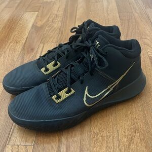 Nike Men's Kyrie Flytrap 4 Basketball Shoes Size 13